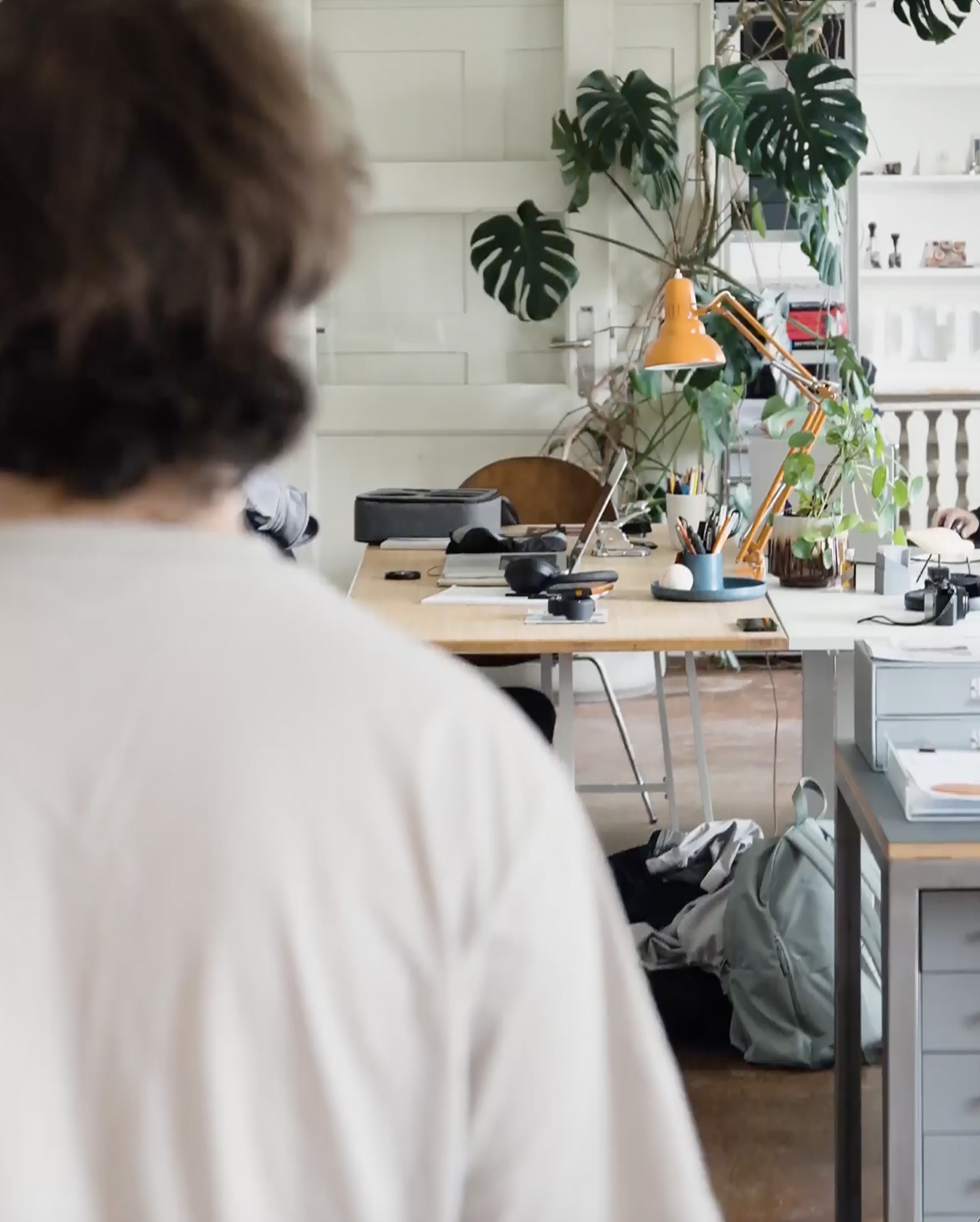 Hero-Visual von Dotmade – Markenstrategie, Design & Kommunikation